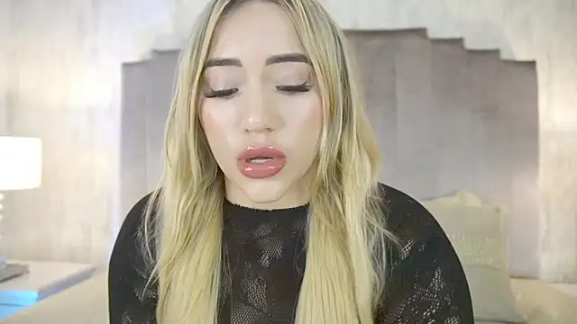 ashlyestone online show from March 5, 2025, 1:52 am