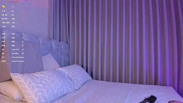 ashlyestone online show from December 3, 2025, 1:46 am