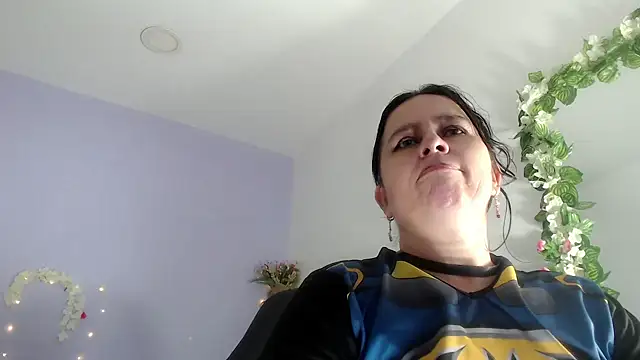 victoria jones online show from February 5, 2025, 10:01 pm