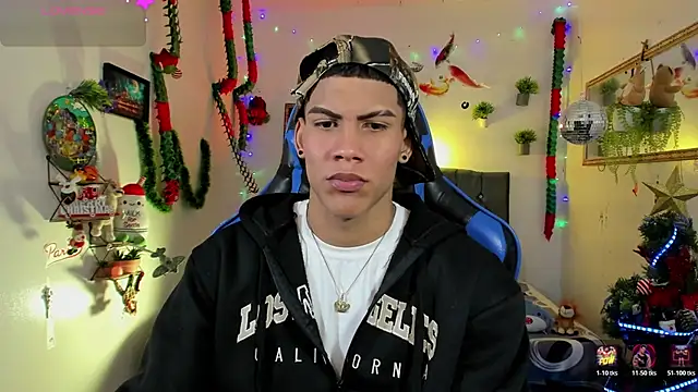 Damian latinxxx online show from December 20, 2025, 3:02 am