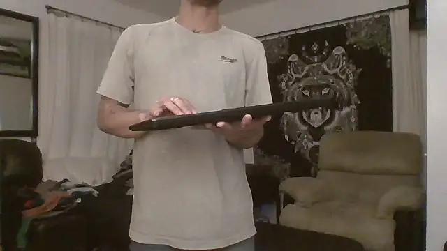 JohnnyDeep187 online show from December 13, 2024, 7:15 am