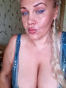 IsabellaBoni online show from September 19, 2025, 6:15 am