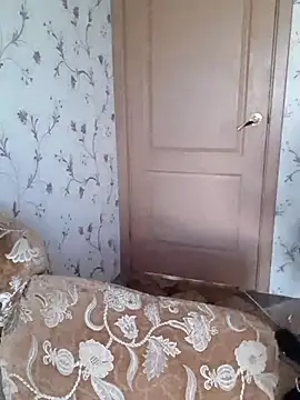 IsabellaBoni online show from October 13, 2025, 6:24 am