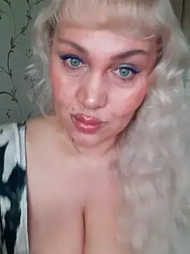 IsabellaBoni online show from February 28, 2026, 7:31 am