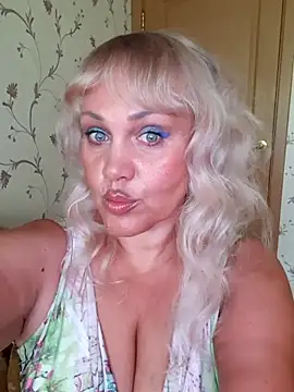 IsabellaBoni online show from July 21, 2026, 7:11 am