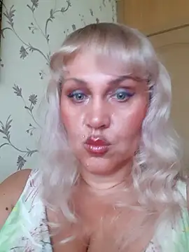 IsabellaBoni online show from July 24, 2026, 7:06 am