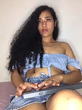 jaderossxx online show from January 25, 2025, 4:13 am