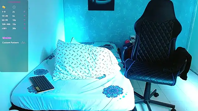 bray hotboy777 online show from December 8, 2024, 2:30 pm