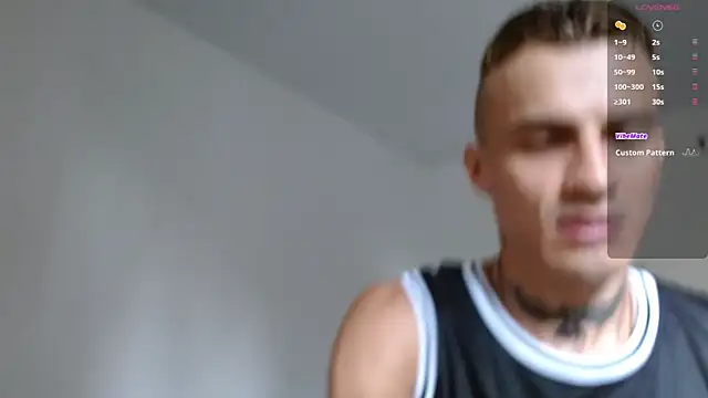 bray hotboy777 online show from November 26, 2025, 2:07 pm