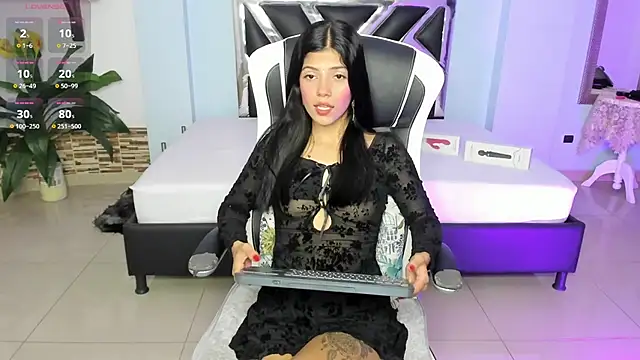 EroticAzir online show from November 22, 2025, 3:16 am