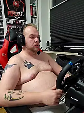 PupW0lfy online show from January 11, 2025, 5:07 pm