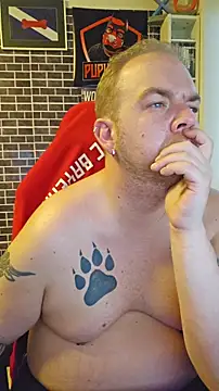 PupW0lfy online show from November 3, 2025, 3:02 pm