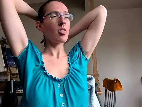 Milky hairy mommy online show from March 11, 2025, 1:34 pm