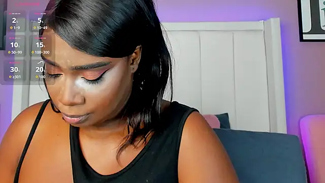 Britanymooree online show from October 29, 2025, 7:59 pm