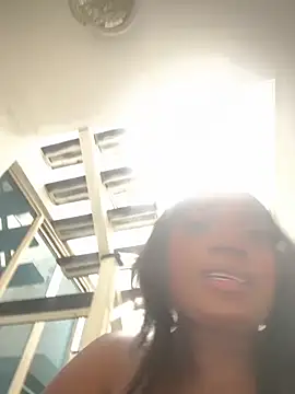 Britanymooree online show from April 20, 2026, 6:53 pm