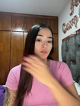 Veronica isaza   online show from February 6, 2026, 4:17 am