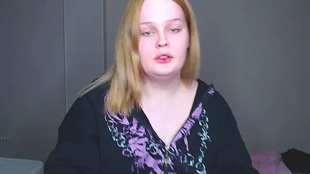 rozzhaos8 online show from February 14, 2025, 8:15 pm