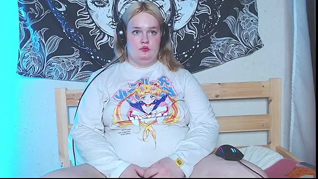 rozzhaos8 online show from September 21, 2025, 6:20 pm