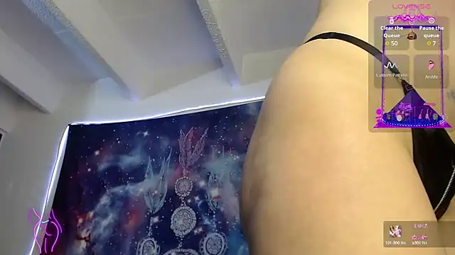 cocochanell6666 online show from January 28, 2025, 5:54 am