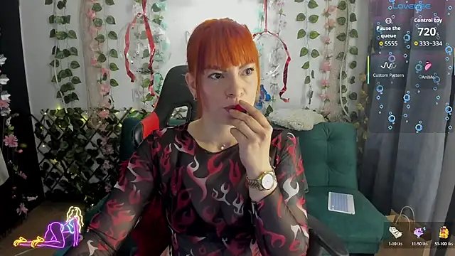 cocochanell6666 online show from September 23, 2025, 7:44 am