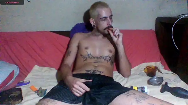 Snapshot of sellvageria chatting on April 25, 2026, 9:45 pm sellvageria online show from April 25, 2026, 9:45 pm