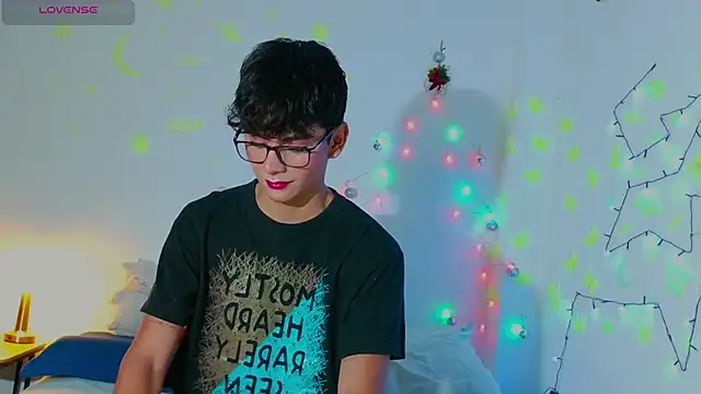 arnold laurent  online show from December 20, 2024, 11:16 pm