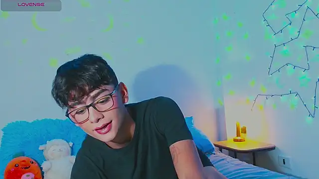 arnold laurent  online show from January 6, 2025, 10:37 pm