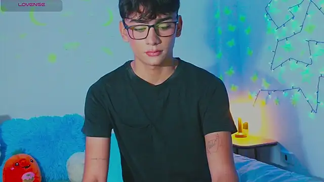 arnold laurent  online show from January 7, 2025, 2:10 am