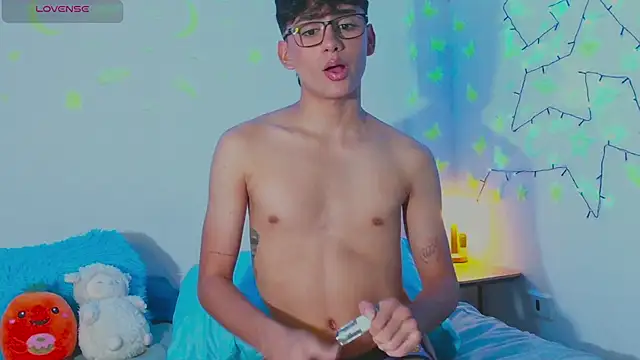 arnold laurent  online show from January 9, 2025, 3:15 am