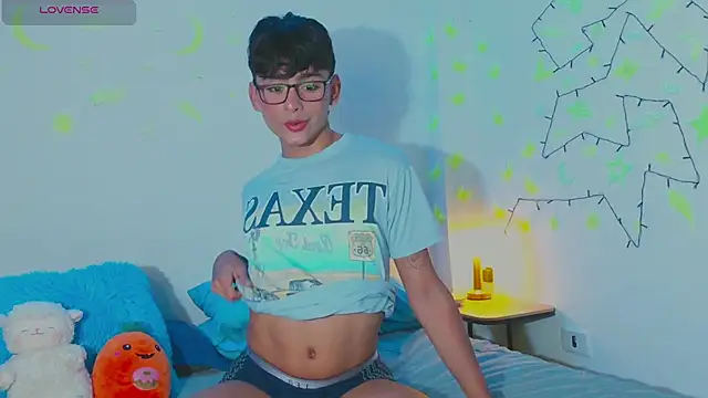 arnold laurent  online show from January 9, 2025, 10:52 pm