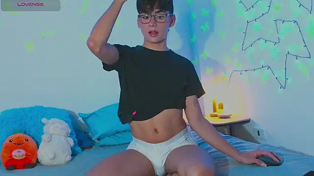 arnold laurent  online show from January 16, 2025, 11:37 pm