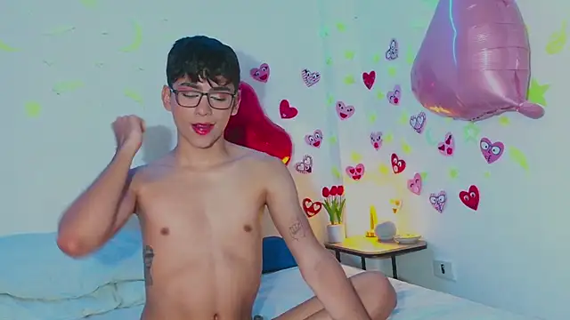 arnold laurent  online show from February 14, 2025, 1:13 am