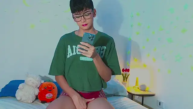 arnold laurent  online show from February 23, 2025, 8:22 pm