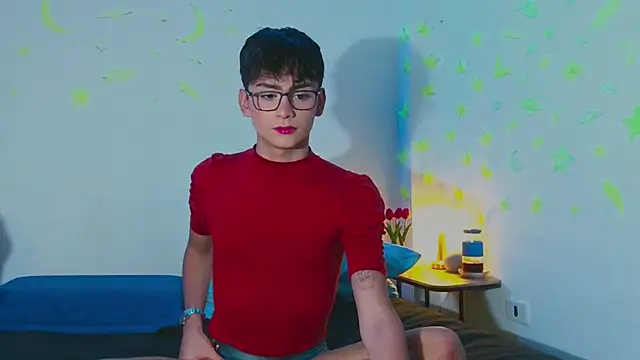 arnold laurent  online show from March 3, 2025, 8:21 pm