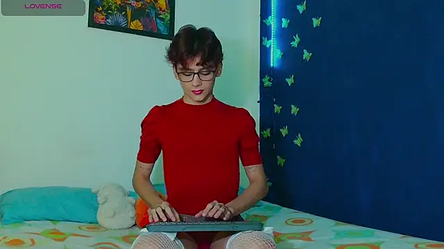 arnold laurent  online show from October 21, 2025, 6:03 am