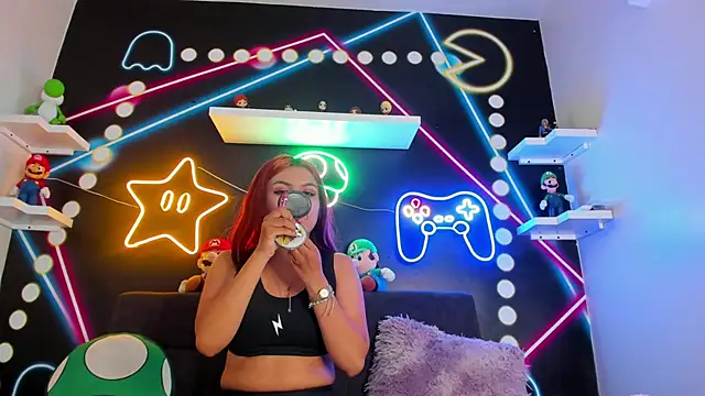 AbbyWathson online show from March 5, 2025, 11:05 pm