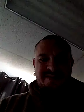 whyteguy410 online show from December 22, 2024, 2:16 pm