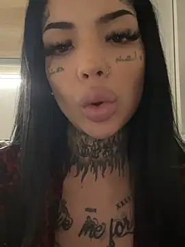 CreamyInkky  online show from December 15, 2024, 7:42 pm