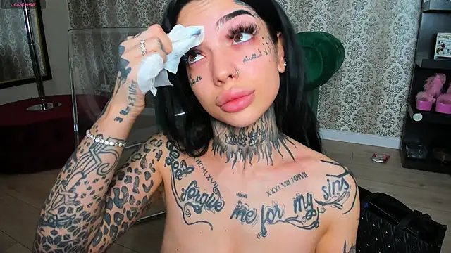 CreamyInkky  online show from January 21, 2025, 7:04 am