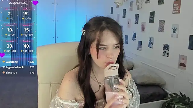 SashaSunlight online show from January 20, 2025, 1:32 pm