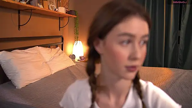 FairyFlutter online show from January 22, 2025, 3:40 pm