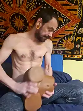 Spacecase2021 online show from December 3, 2024, 12:16 pm