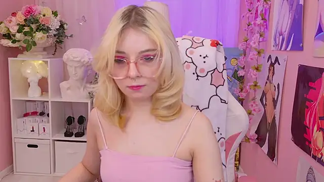 Coconut Mia online show from January 24, 2025, 9:47 pm