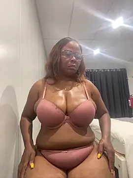 Nomthie online show from November 9, 2025, 8:29 pm