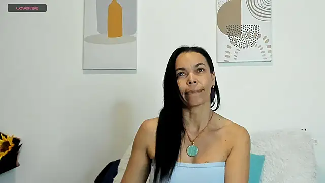 Evawalker  online show from March 7, 2025, 4:46 am