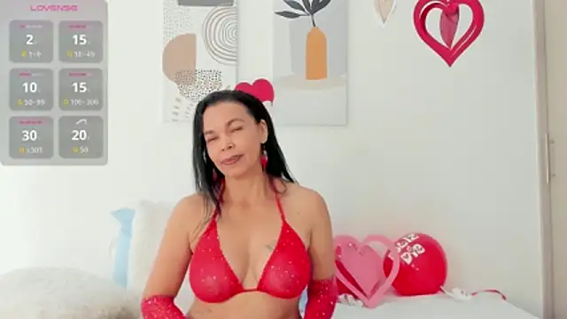 Evawalker  online show from February 14, 2026, 3:20 pm