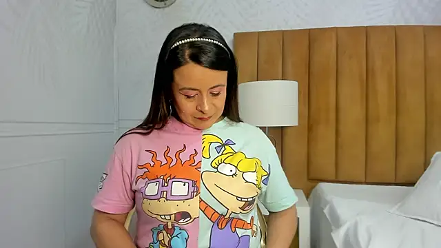 Daphne81  online show from March 23, 2025, 8:26 am