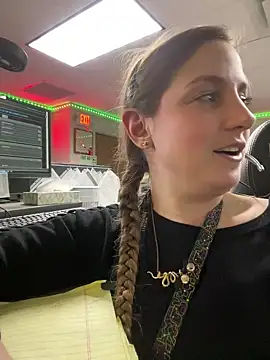 mirannacult online show from December 21, 2024, 9:55 am