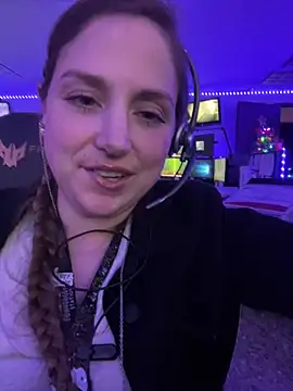 mirannacult online show from December 31, 2024, 8:04 am