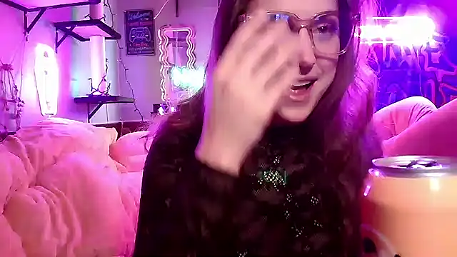 mirannacult online show from March 3, 2025, 12:16 pm